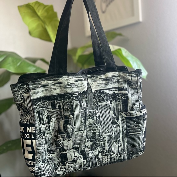NEW YORK BAG - Picture 2 of 3